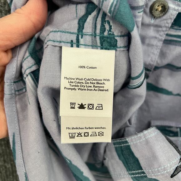 Eddie Bauer Mens Short Sleeve Button Up Shirt Size M Blue Orca Print Classic Fit - Picture 11 of 11